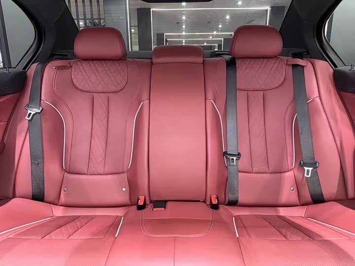 Фото 9 - BMW 5 Series