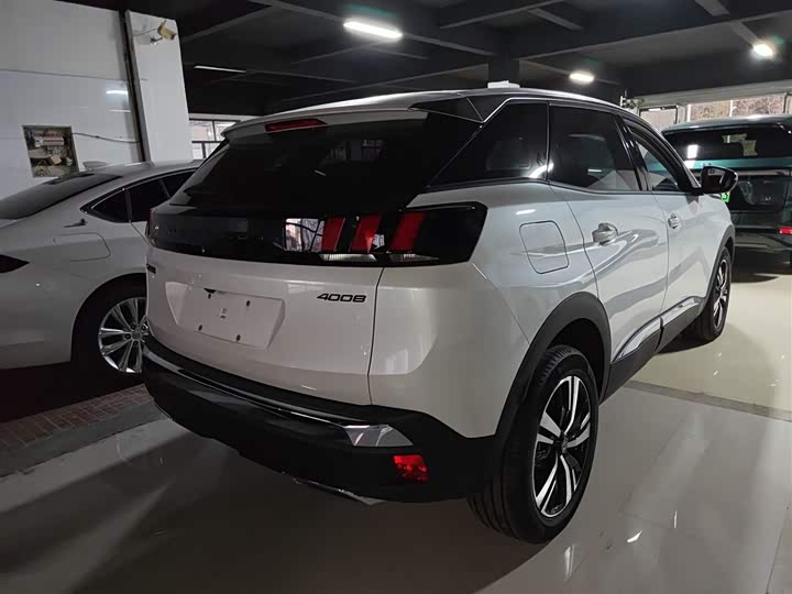 Фото 7 - Peugeot 4008