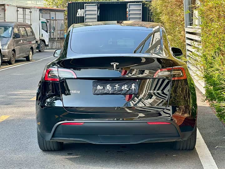 Фото 5 - Tesla Model Y