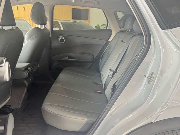 Фото 9 - BYD Yuan Plus