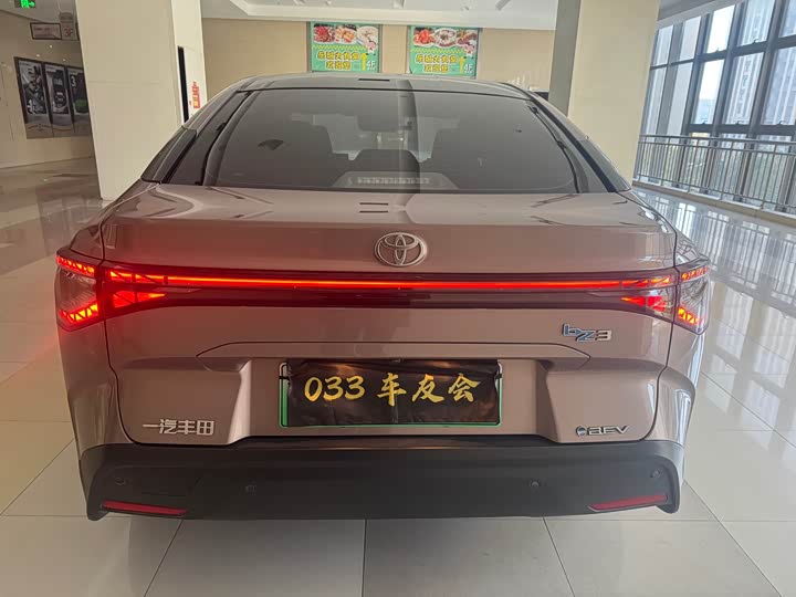 Фото 6 - Toyota bZ3