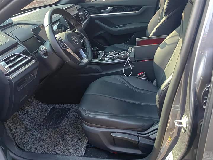 Фото 9 - BYD Qin Plus