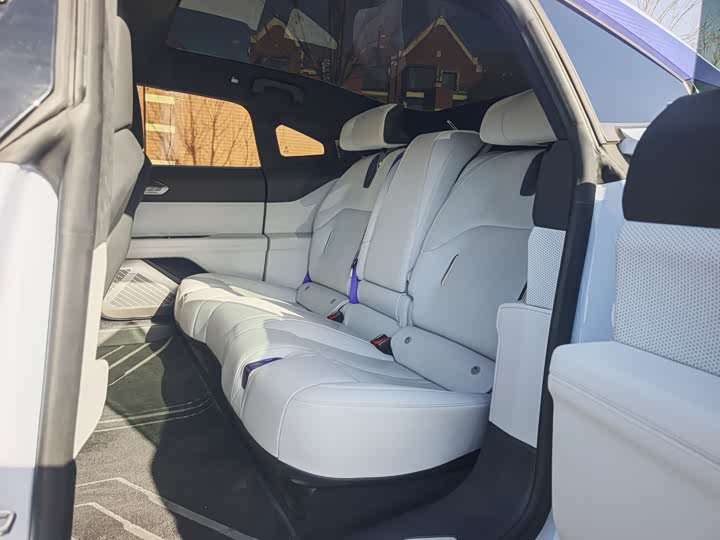 Фото 5 - HiPhi Z