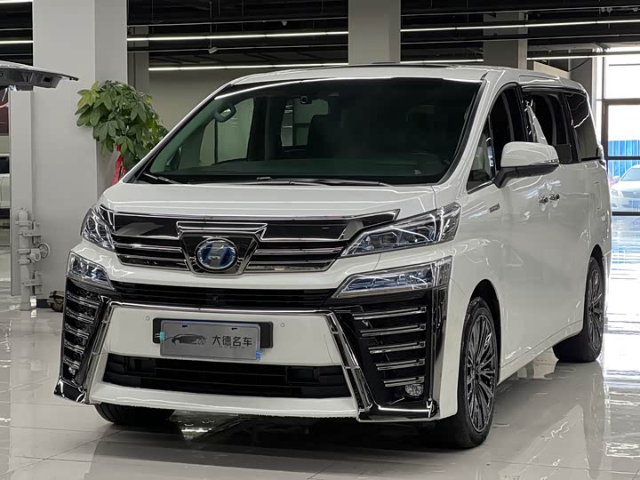 Фото 1 - Toyota Vellfire