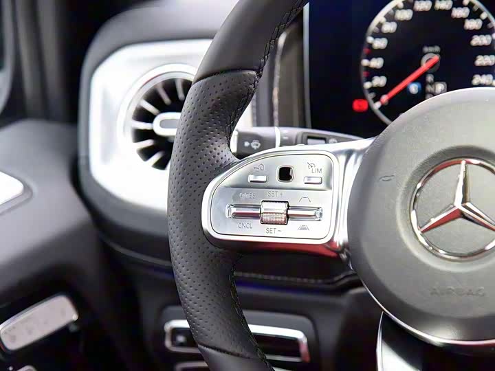 Фото 7 - Mercedes-Benz G-Class