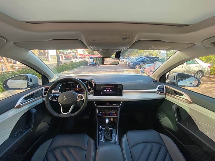 Фото 5 - Volkswagen Tharu