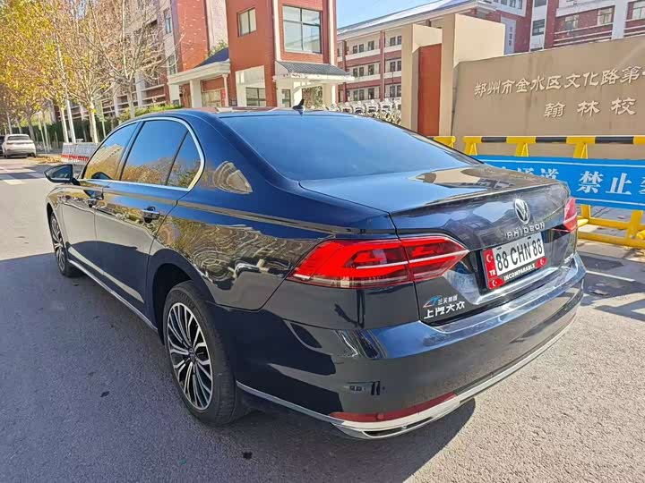 Фото 7 - Volkswagen Phideon