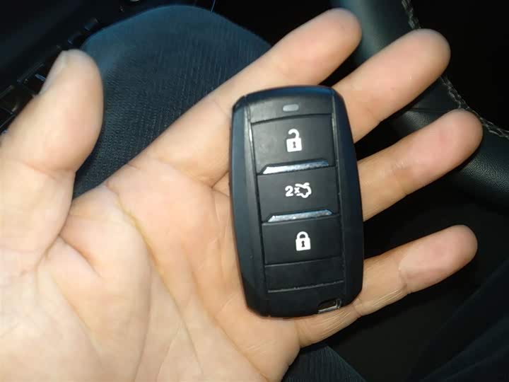 Фото 9 - Changan Raeton CC