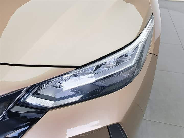 Фото 7 - Nissan Sylphy