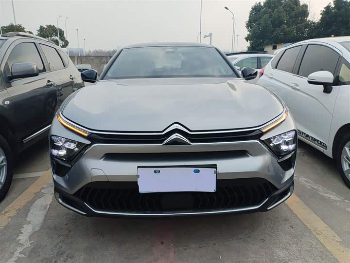 Фото 3 - Citroen C5 X