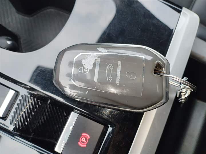 Фото 9 - Citroen C5 X