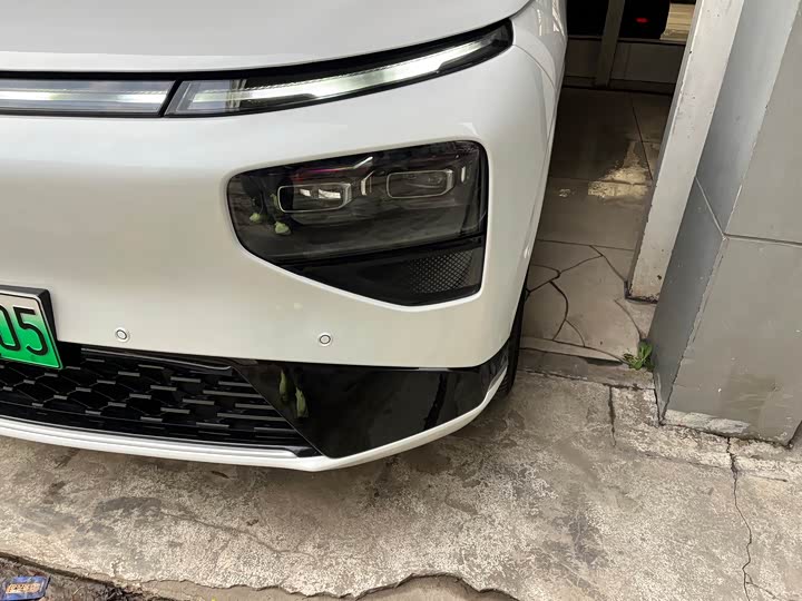 Фото 3 - XPeng G9