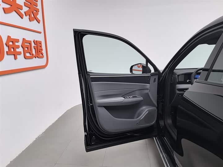 Фото 8 - Geely Galaxy L7