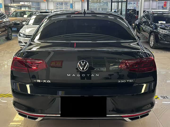 Фото 5 - Volkswagen Magotan