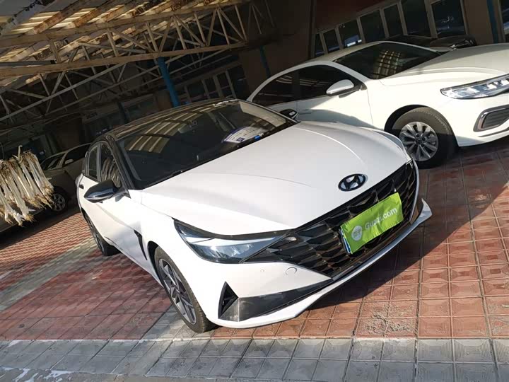 Фото 4 - Hyundai Elantra N line