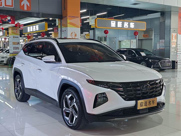 Фото 3 - Hyundai Tucson L