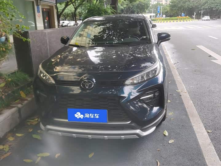 Фото 2 - Toyota Wildlander