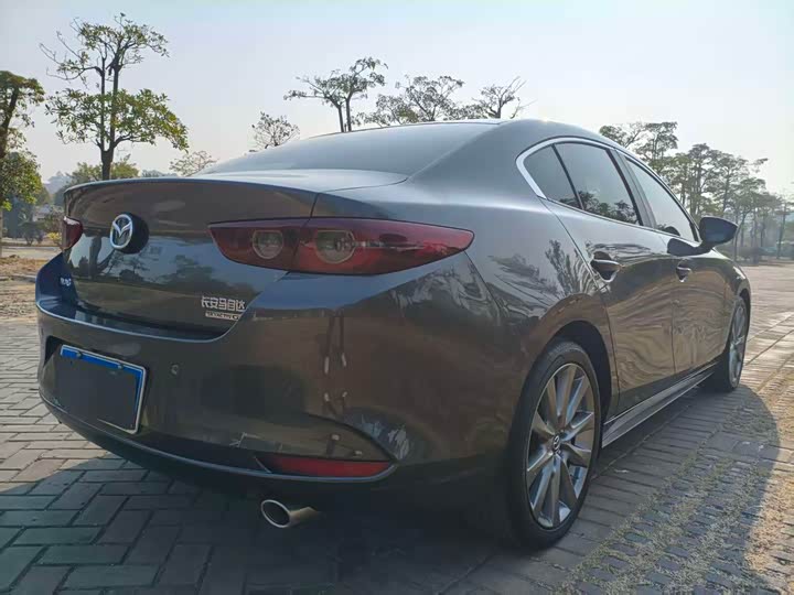 Фото 2 - Mazda 3 (Axela)