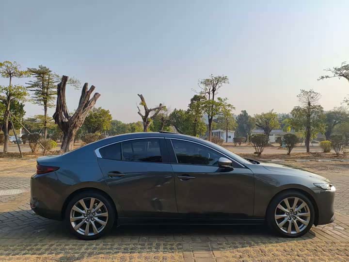 Фото 5 - Mazda 3 (Axela)