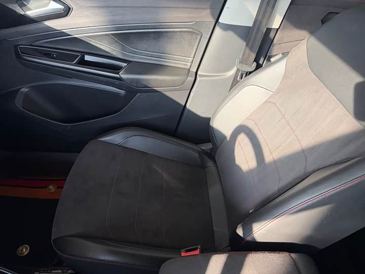 Фото 9 - Jetta VS7