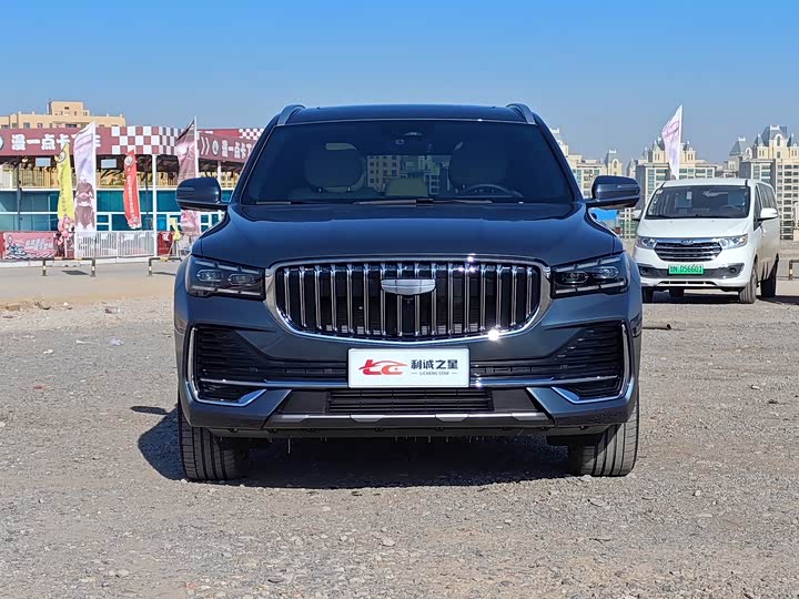 Фото 2 - Geely Monjaro