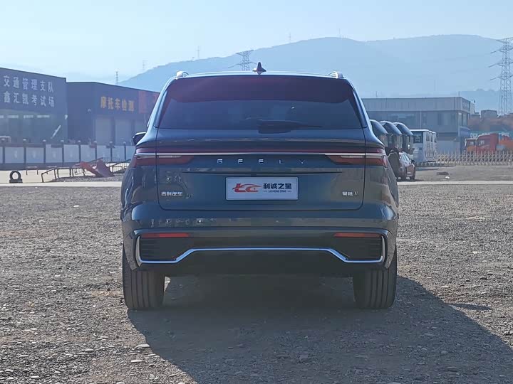 Фото 5 - Geely Monjaro