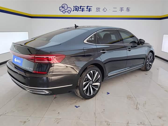 Фото 3 - Volkswagen Passat