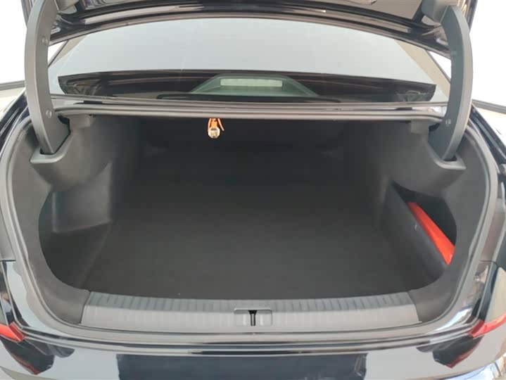 Фото 4 - Volkswagen Passat