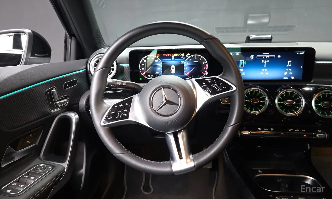 Фото 13 - Mercedes-Benz A-Class