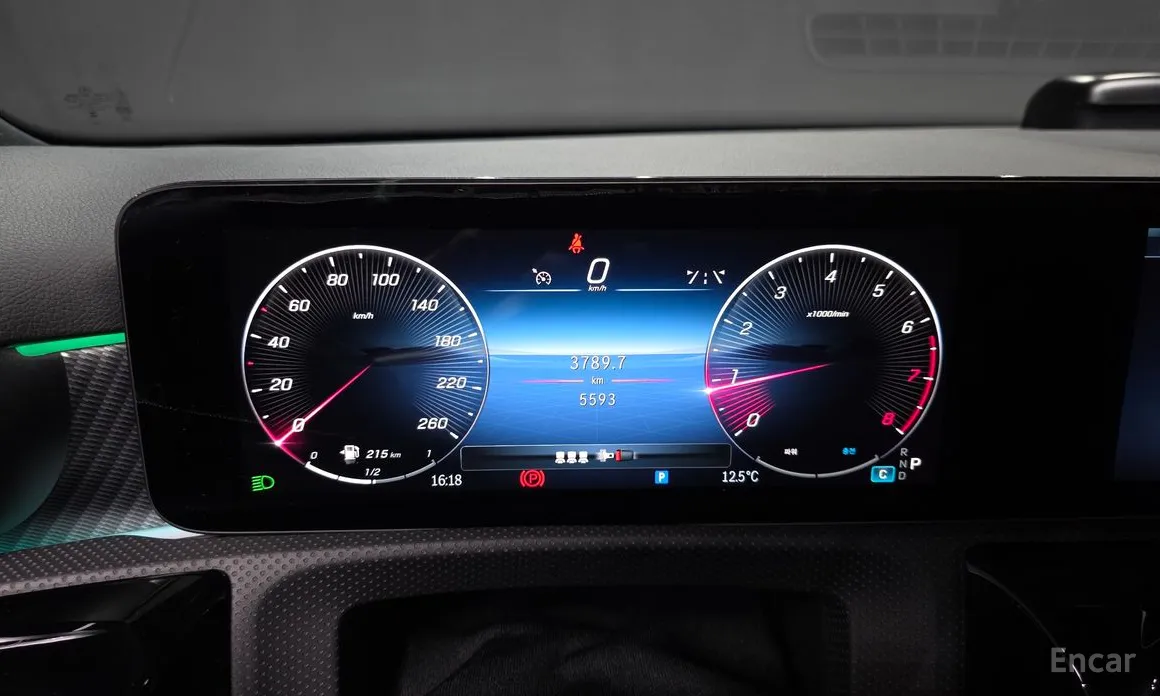 Фото 8 - Mercedes-Benz A-Class