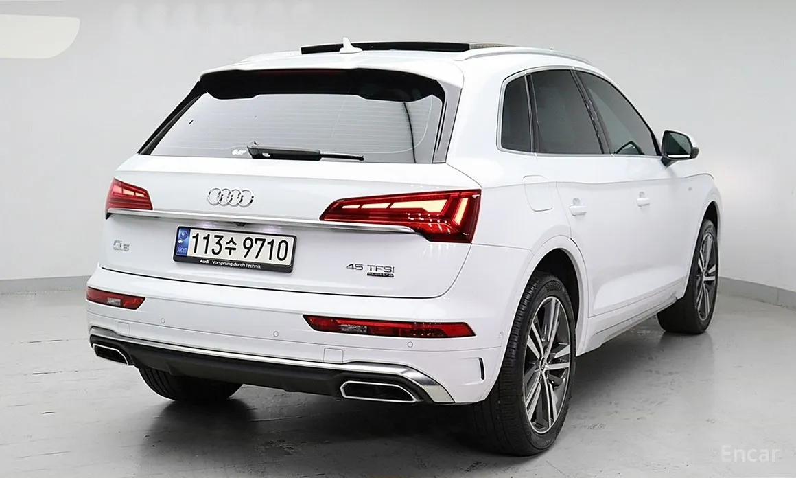 Фото 4 - Audi Q5