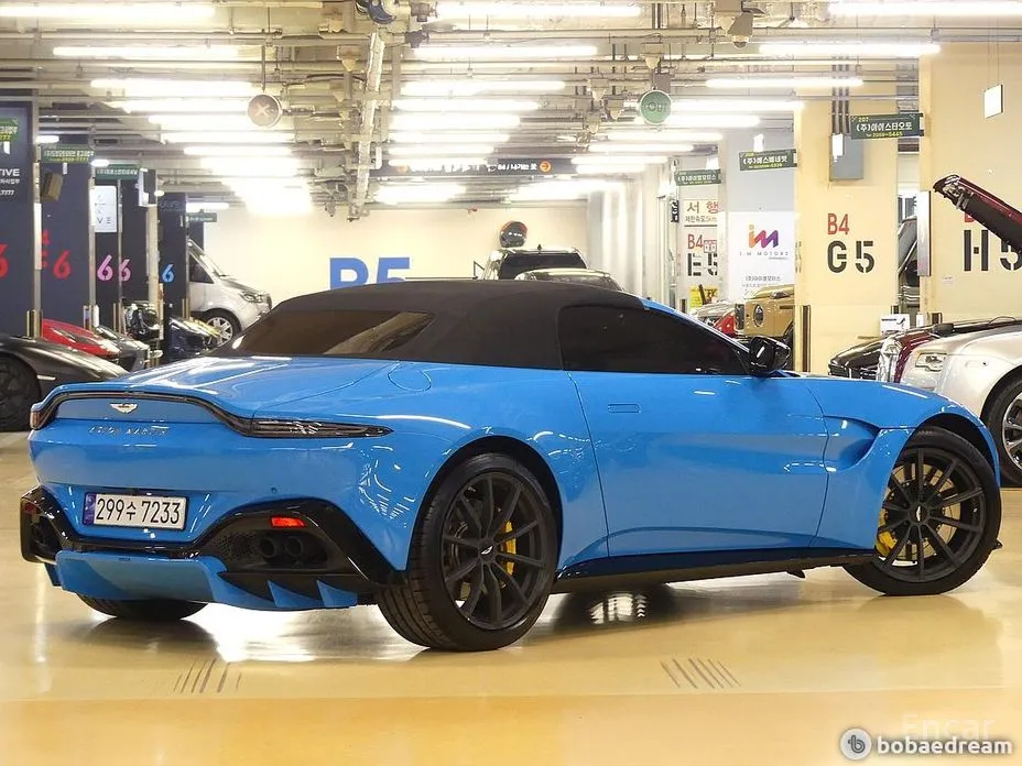 Фото 3 - Aston Martin Vantage