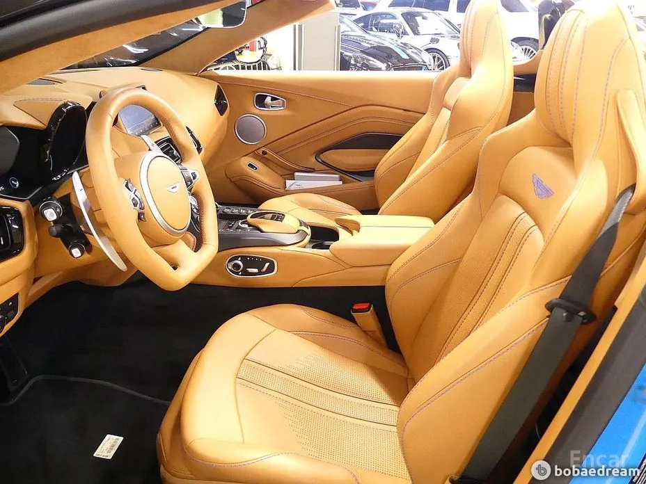 Фото 7 - Aston Martin Vantage