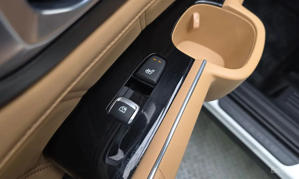 Фото 19 - Kia Sorento