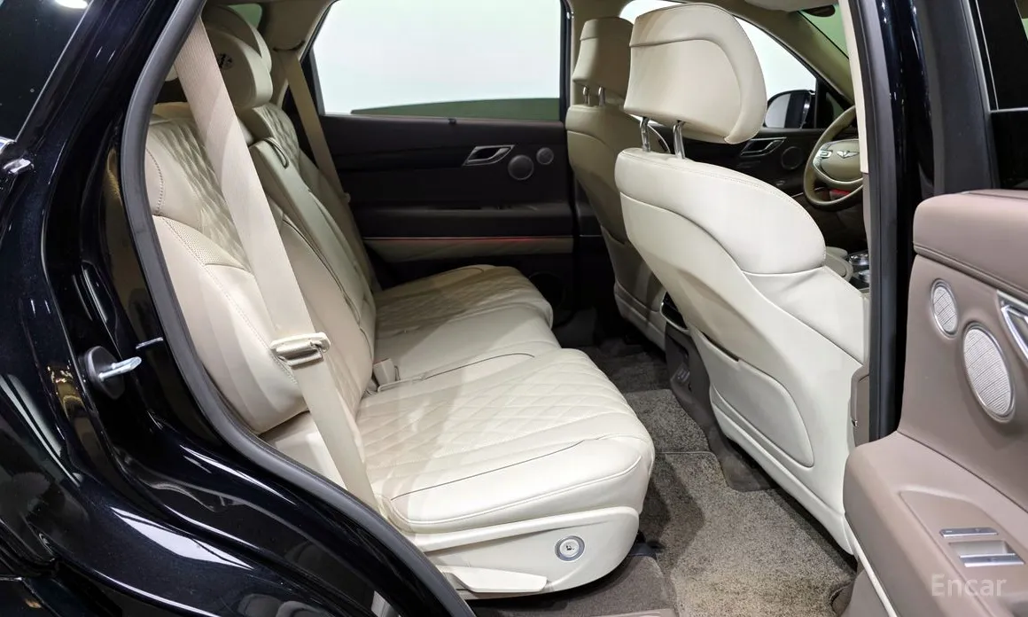 Фото 12 - Genesis GV80