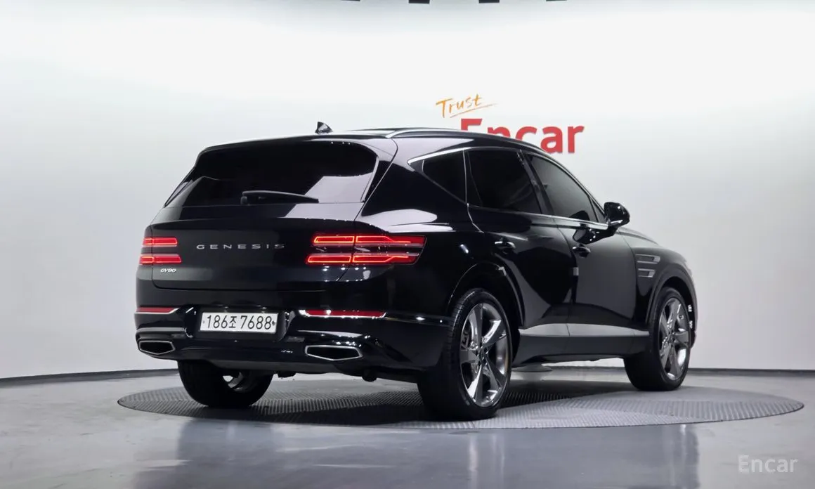 Фото 2 - Genesis GV80