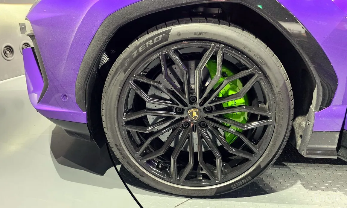 Фото 5 - Lamborghini Urus