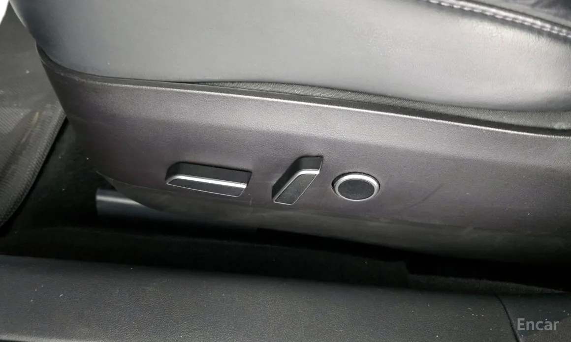 Фото 18 - Tesla Model 3