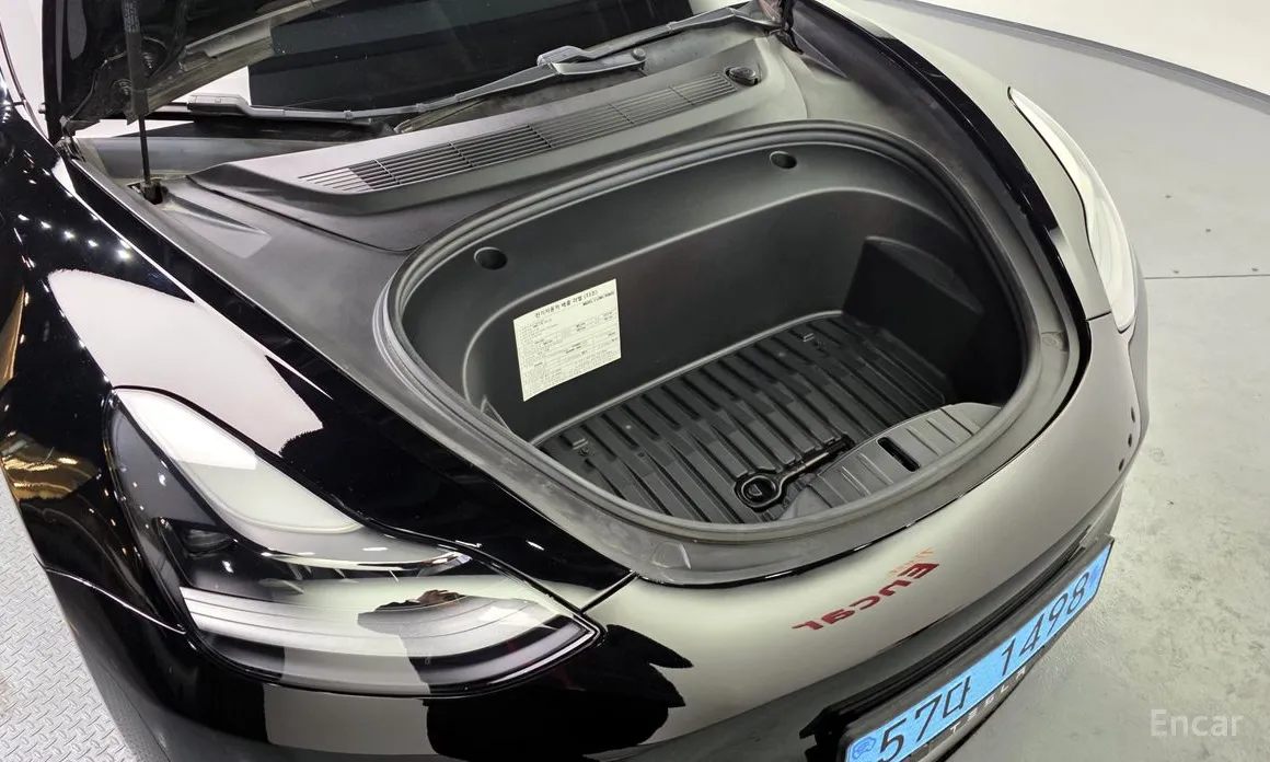 Фото 6 - Tesla Model 3