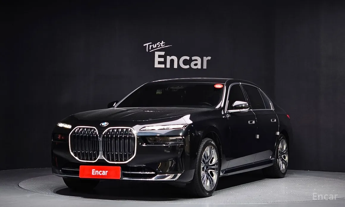 Фото 1 - BMW 7 Series