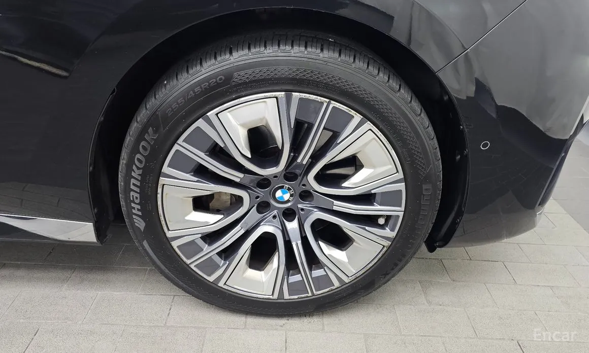 Фото 5 - BMW 7 Series