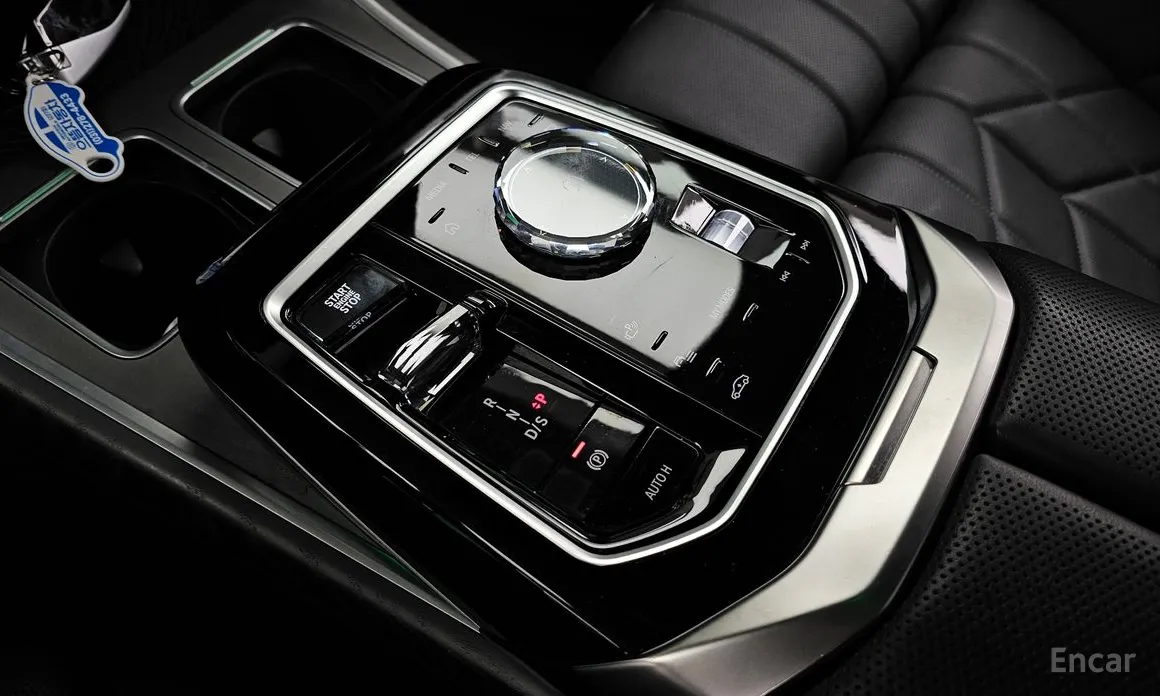 Фото 9 - BMW 7 Series