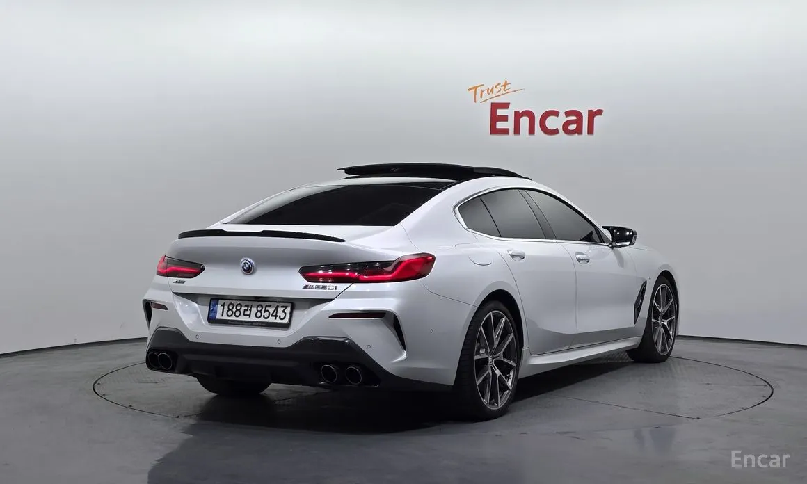 Фото 2 - BMW 8 Series