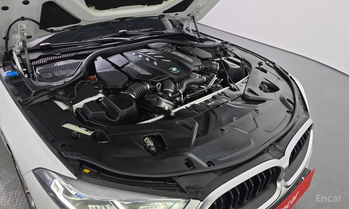 Фото 6 - BMW 8 Series