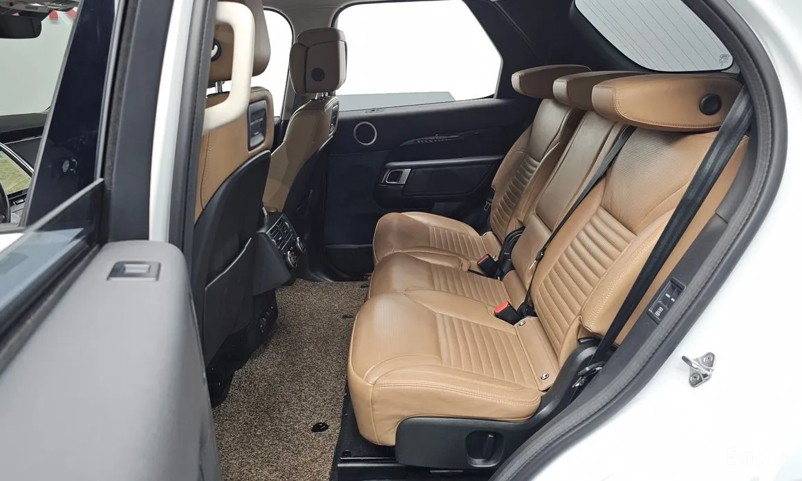 Фото 12 - Land Rover Discovery