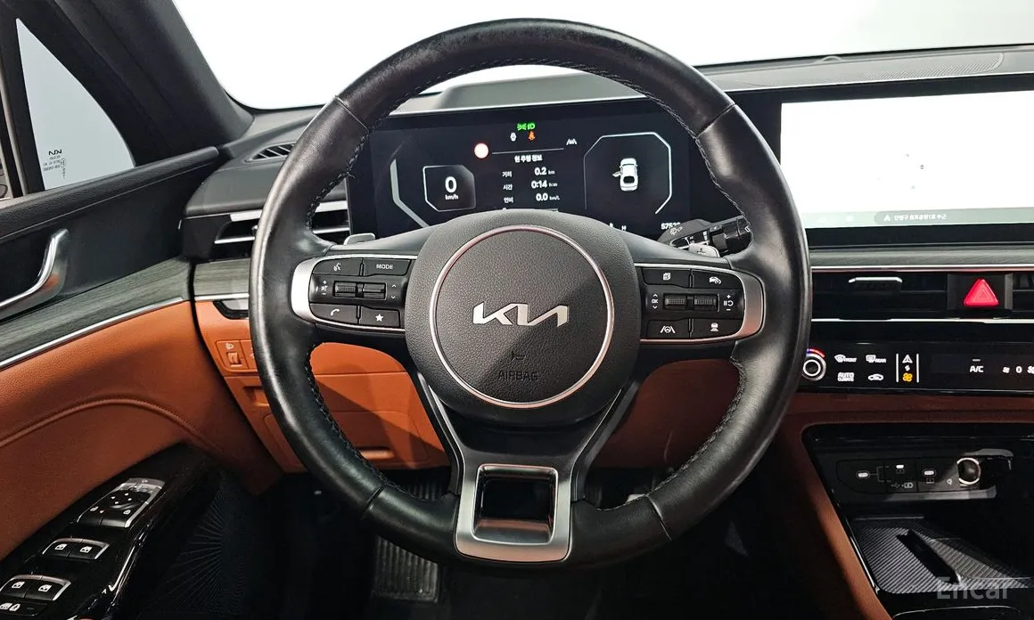 Фото 13 - Kia K5