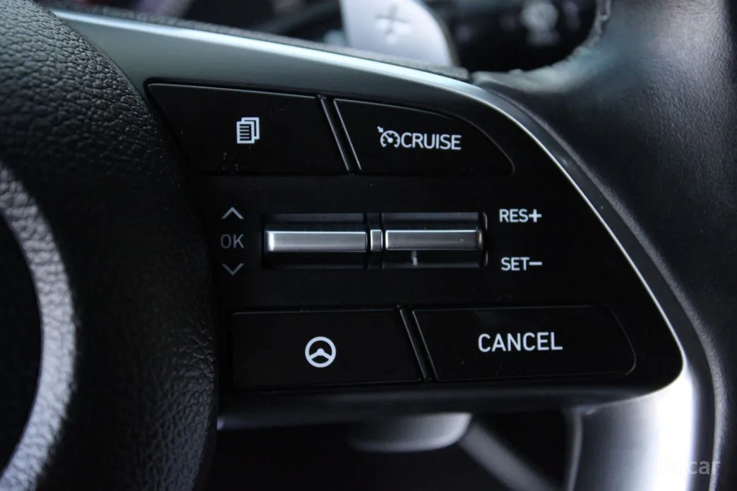 Фото 14 - Hyundai Sonata