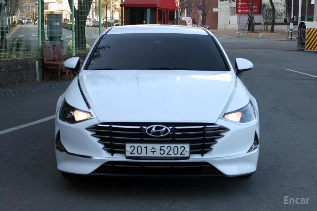 Фото 2 - Hyundai Sonata
