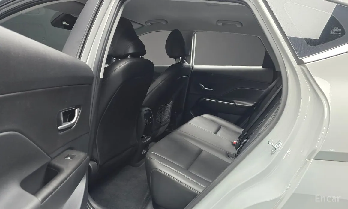 Фото 12 - Hyundai Kona