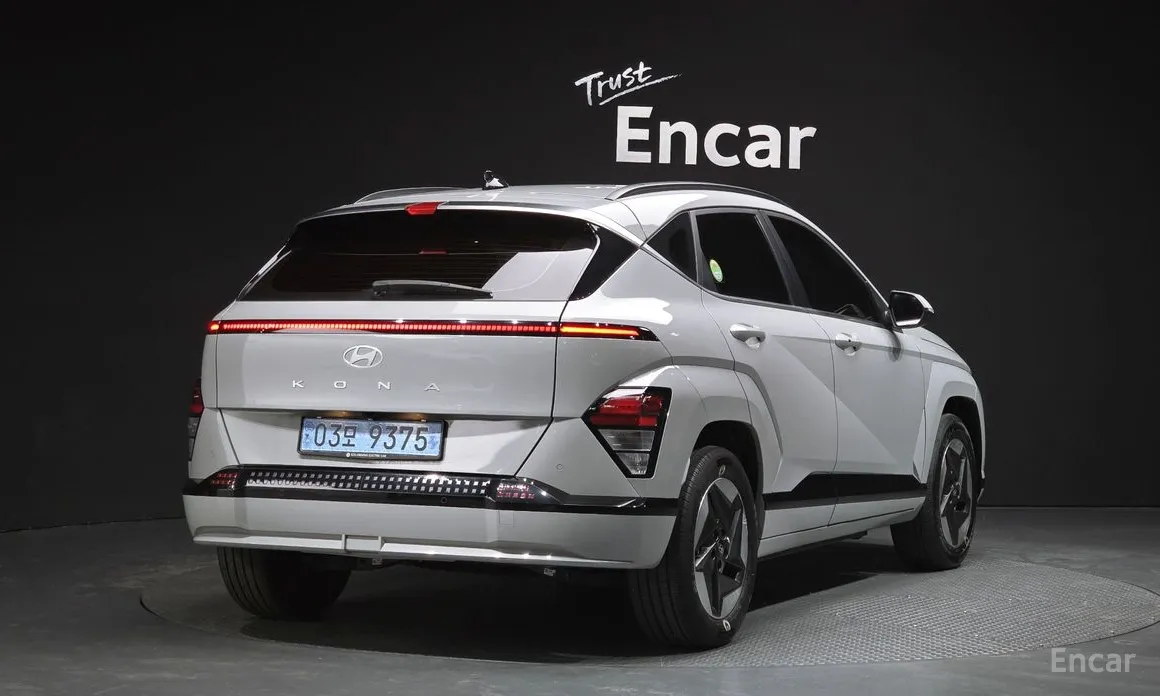 Фото 2 - Hyundai Kona